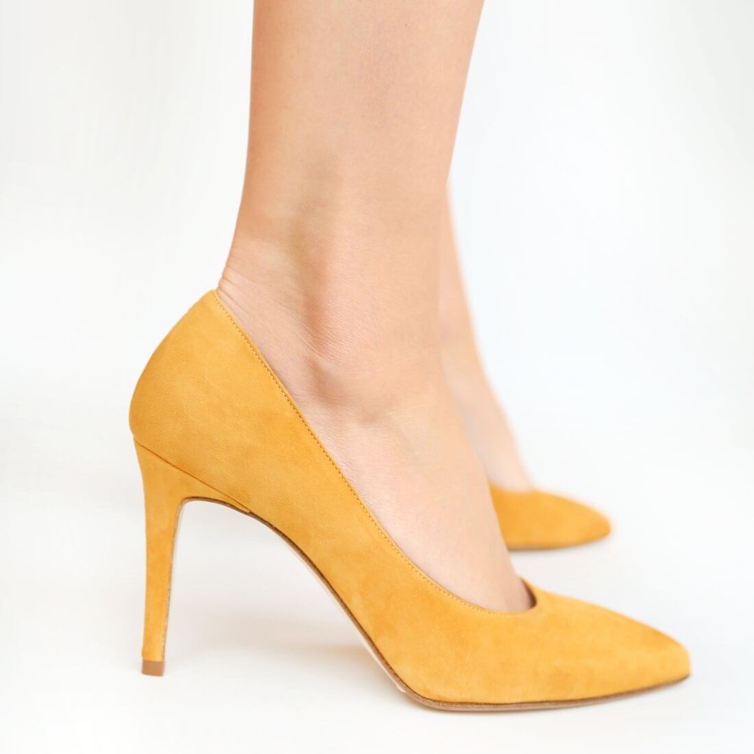 Julia Pumps Honey Beige Suede 80 — photo 5