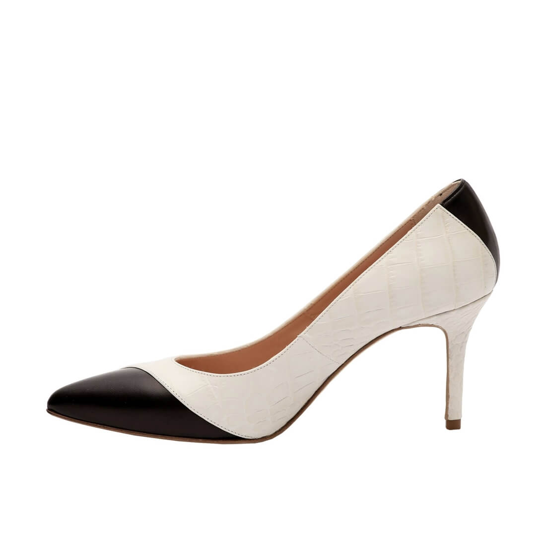 White store leather pumps