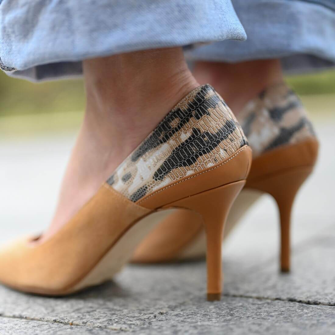 Emma Pumps Beige Suede Python 70 — photo 2