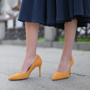 Туфлі човники SITELLE Julia 80мм бежево-медові замшеві